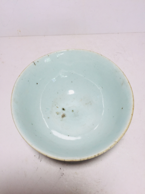 古玩陶瓷（清中期）豆青釉碗拍賣，當(dāng)前價格0元