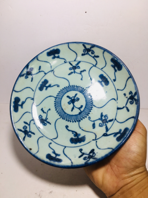 古玩陶瓷雍正青花靈芝紋盤拍賣,當前價格0元
