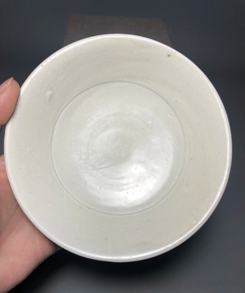 古玩陶瓷精品邢窯米黃白釉洗盤(pán)拍賣(mài),當(dāng)前價(jià)格3888元
