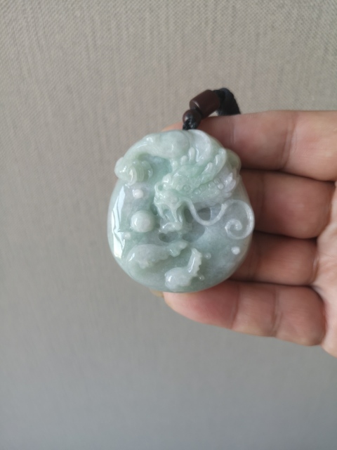 古玩玉器龍牌子拍賣,當(dāng)前價(jià)格398元