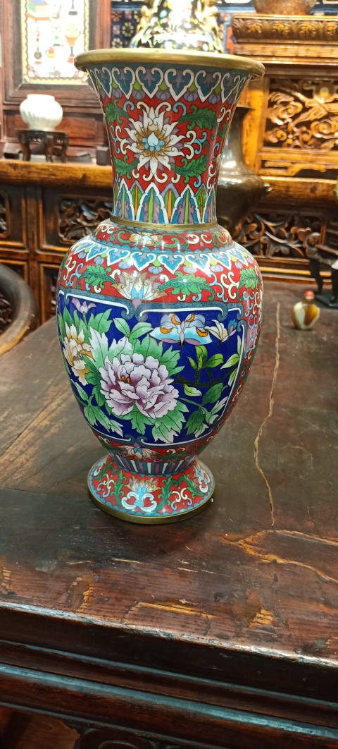 古玩雜項(xiàng)景泰藍(lán)花瓶拍賣,當(dāng)前價(jià)格1999元
