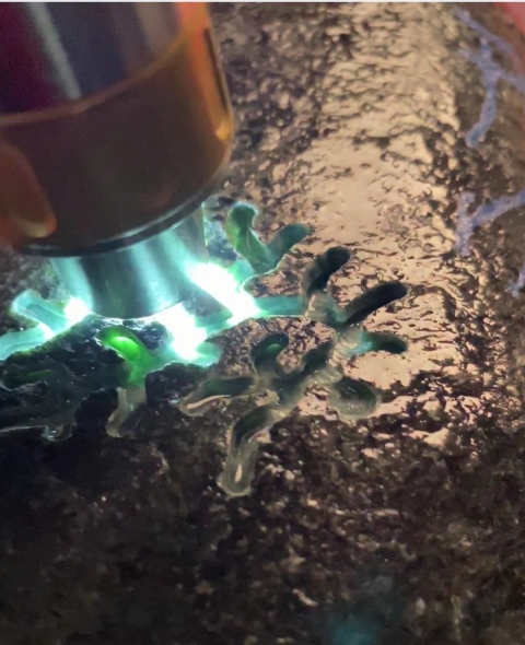 古玩玉器翡翠原石拍賣，當前價格2200元