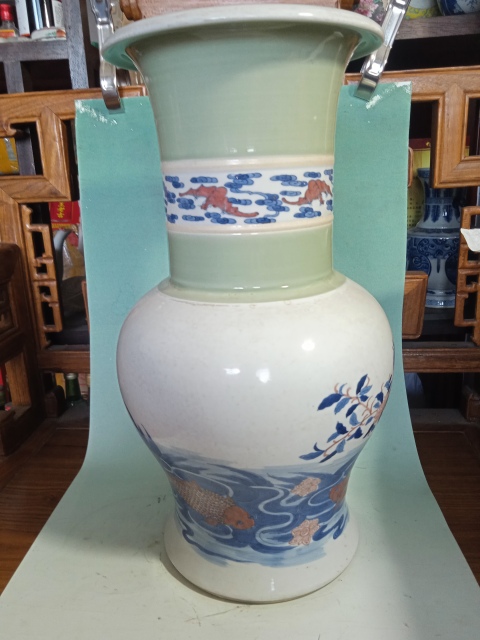古玩陶瓷豆青釉青花釉里紅卷口瓶拍賣，當前價格9999元