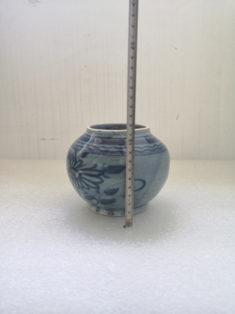 古玩陶瓷晚清民國藍上藍花卉紋罐拍賣，當前價格580元