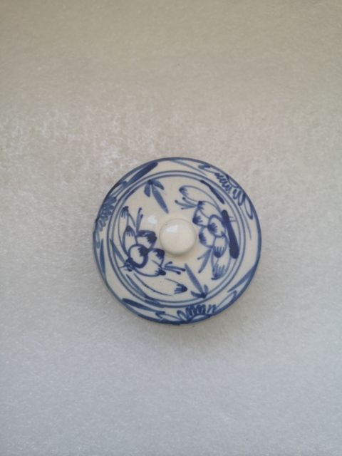 古玩陶瓷晚清花卉紋青花蓋盒拍賣，當前價格680元