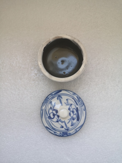 古玩陶瓷晚清花卉紋青花蓋盒拍賣，當前價格680元