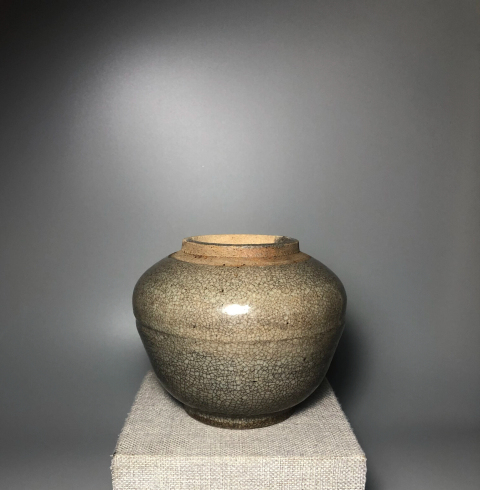 古玩陶瓷（收藏級）哥釉罐拍賣，當前價格1888元