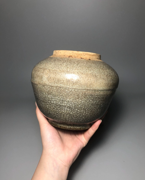 古玩陶瓷（收藏級）哥釉罐拍賣，當前價格1888元