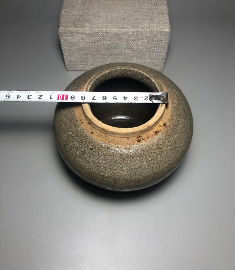古玩陶瓷（收藏級）哥釉罐拍賣，當前價格1888元