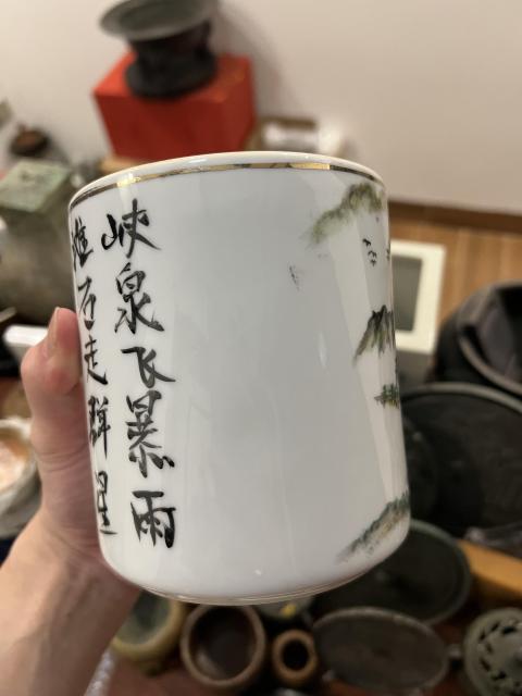 古玩陶瓷山水詩紋執杯拍賣，當前價格299元