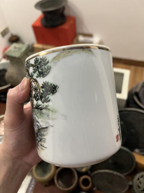 古玩陶瓷山水詩紋執杯拍賣，當前價格299元