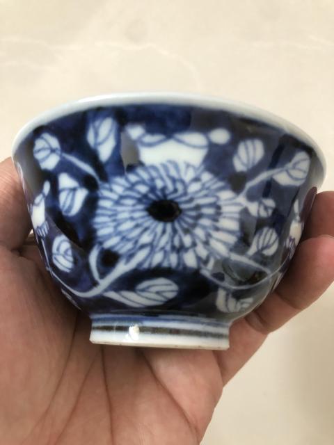 古玩陶瓷清代筆錠如意款青花留白花卉紋碗拍賣，當前價格2000元