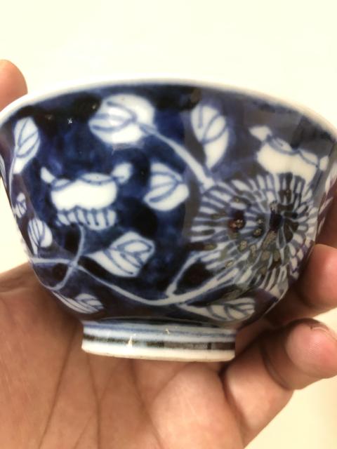 古玩陶瓷清代筆錠如意款青花留白花卉紋碗拍賣，當前價格2000元