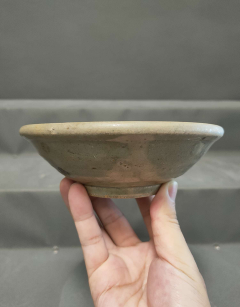 古玩陶瓷元代龍泉窯系青釉澀圈圈足的疊燒工藝碗拍賣，當前價格699元