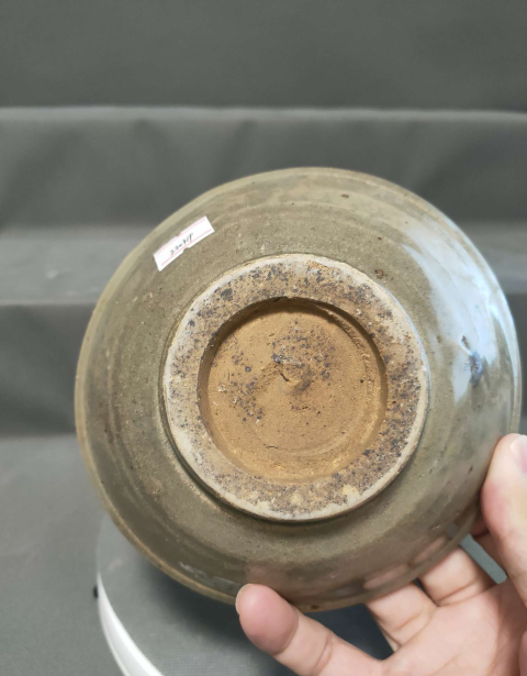 古玩陶瓷元代龍泉窯系青釉澀圈圈足的疊燒工藝碗拍賣，當前價格699元