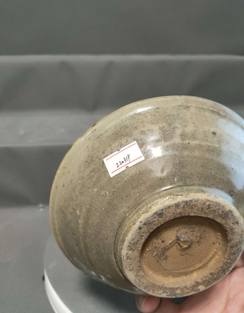 古玩陶瓷元代龍泉窯系青釉澀圈圈足的疊燒工藝碗拍賣，當前價格699元