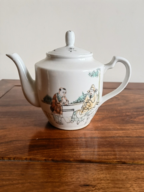古玩陶瓷拿這個茶壺泡茶，茶韻十足拍賣，當前價格350元