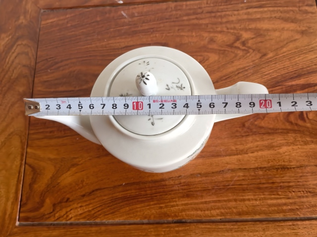 古玩陶瓷拿這個茶壺泡茶，茶韻十足拍賣，當前價格350元