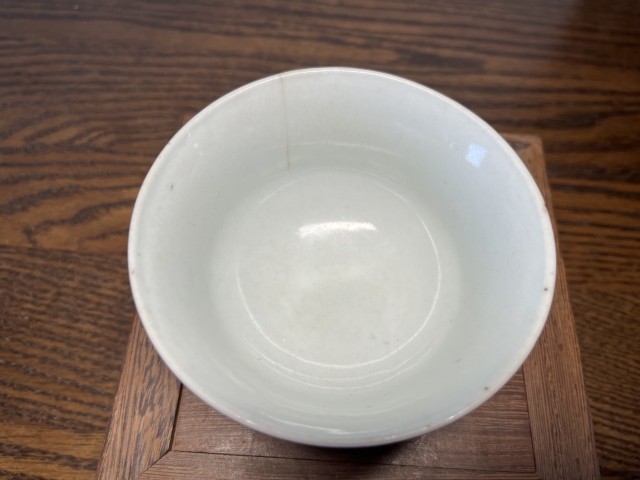 古玩陶瓷清三代偏雍正青花纏枝花卉紋碗拍賣，當前價格1800元