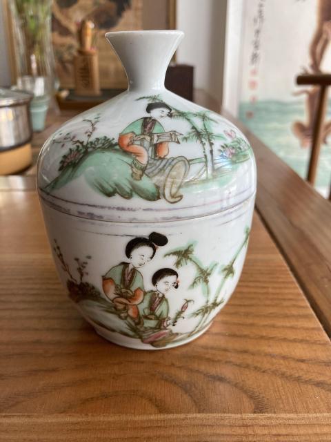 古玩陶瓷民國水彩侍女蓋缸(糖罐)拍賣,當(dāng)前價(jià)格1588元