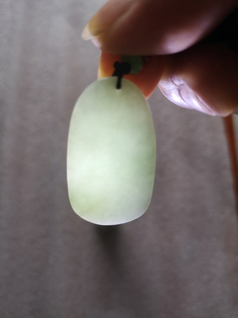 古玩玉器山水牌子拍賣,當前價格220元