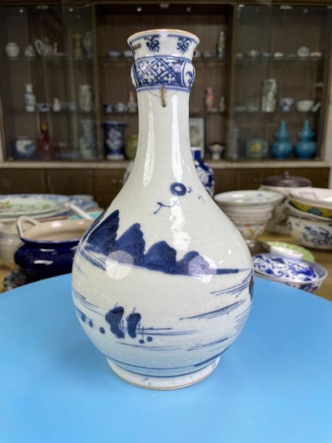 古玩陶瓷清乾隆 精品青花山水人物紋蒜頭瓶拍賣，當前價格2100元