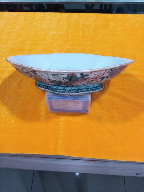 古玩陶瓷清晚期粉彩花鳥紋供盤拍賣，當前價格1680元