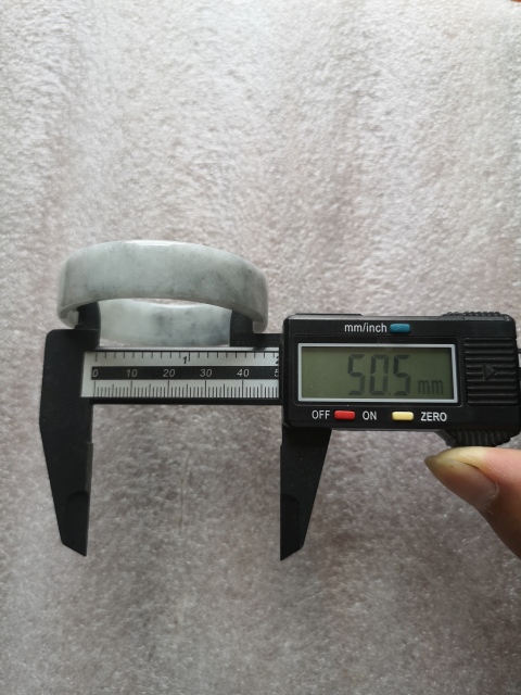 古玩玉器扁鐲子拍賣，當前價格550元