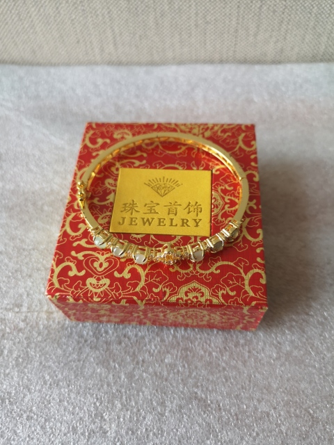 古玩玉器翡翠鐲子拍賣,當前價格550元