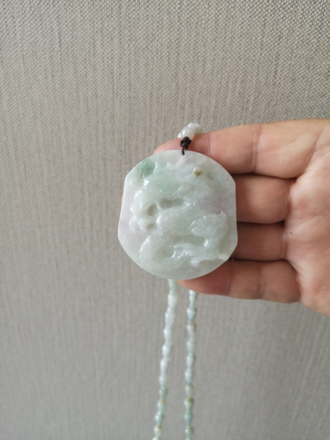 古玩玉器龍牌子拍賣,當前價格680元