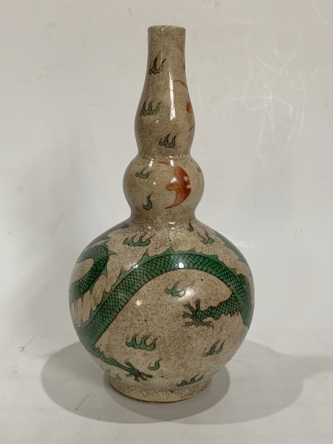 古玩陶瓷晚清哥釉紅綠彩龍紋葫蘆瓶拍賣,當前價格0元