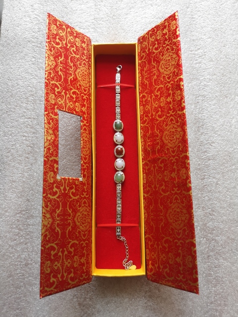 古玩玉器翡翠手鏈拍賣,當前價格550元