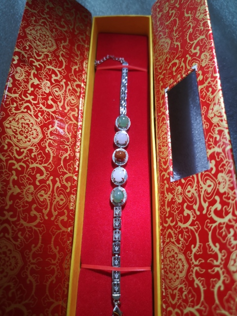古玩玉器翡翠手鏈拍賣,當前價格550元