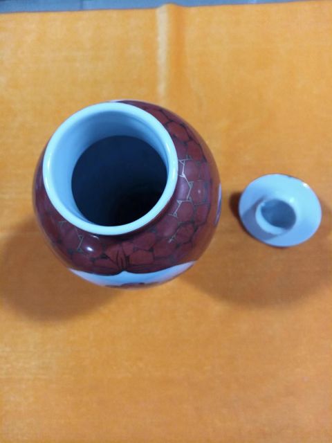 古玩陶瓷**紅地描金開窗龍鳳紋蓋瓶拍賣,當前價格1800元