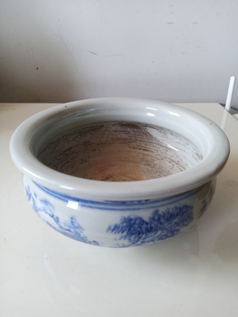 古玩陶瓷清代道光德化窯山水紋青花香爐拍賣,當前價格3800元