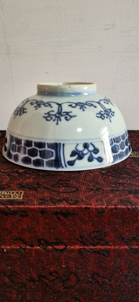 古玩陶瓷青花花卉紋碗拍賣,當前價格6600元