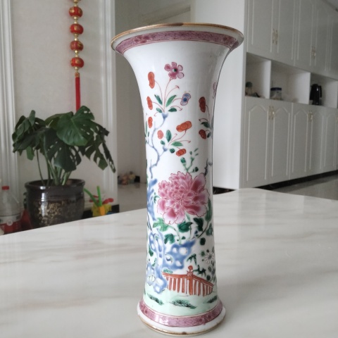 古玩陶瓷粉彩花卉紋花觚拍賣，當前價格15000元