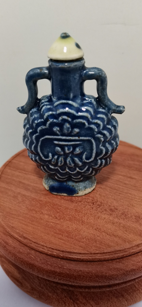 古玩陶瓷霽藍(lán)釉藥瓶拍賣(mài)，當(dāng)前價(jià)格3800元