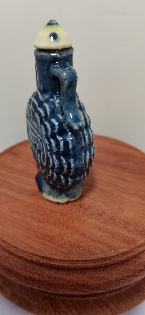 古玩陶瓷霽藍(lán)釉藥瓶拍賣(mài)，當(dāng)前價(jià)格3800元