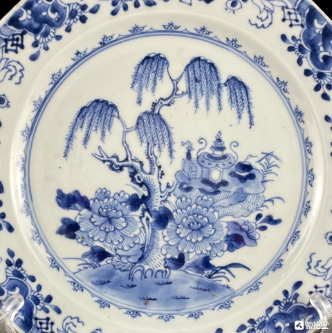 中国美術 古玩 清代 人物花紋樣 高足盤2点 故宫博物院收藏元代青花飞凤麒麟穿莲花图菱花口折沿盘摆件赏盘鉴