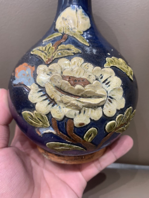 古玩陶瓷明代地方窯口藍釉貼塑花卉紋玉壺春瓶拍賣,當前價格999元
