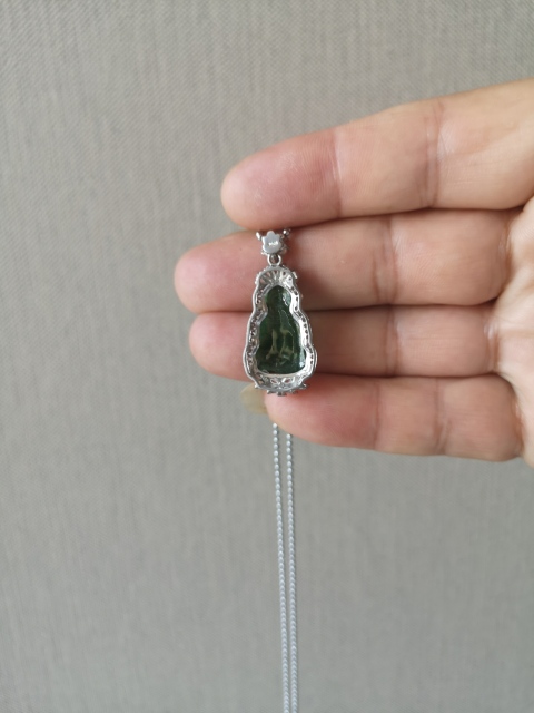 古玩玉器正陽綠翡翠觀音拍賣,當前價格580元