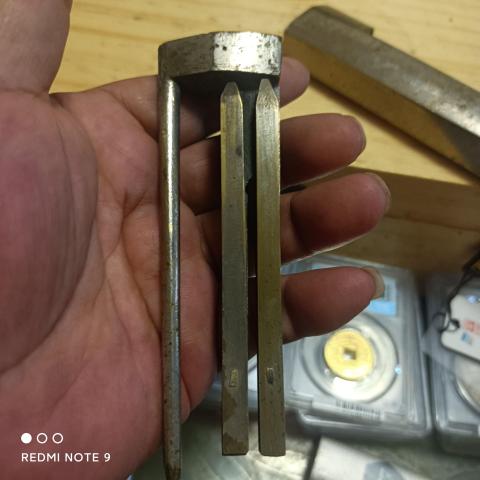 古玩銅器清代刻花銅鎖拍賣，當前價格758元
