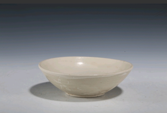 古玩陶瓷宋(己保真)定窯白釉碗拍賣，當前價格6666元