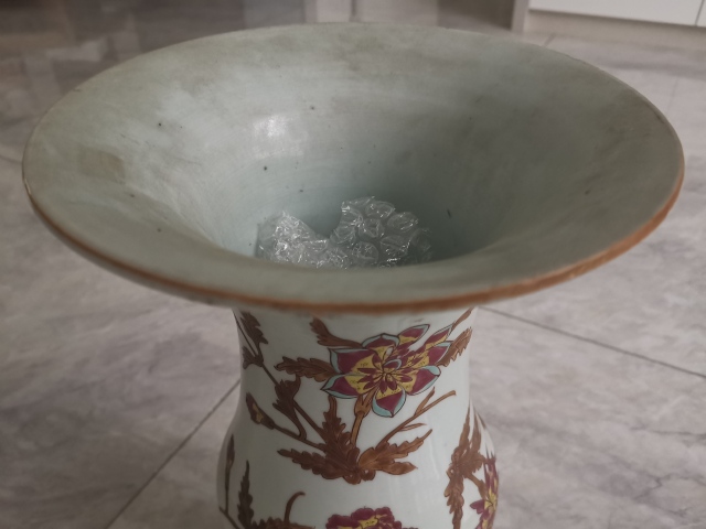 古玩陶瓷粉彩花卉紋花觚拍賣,當前價格5800元