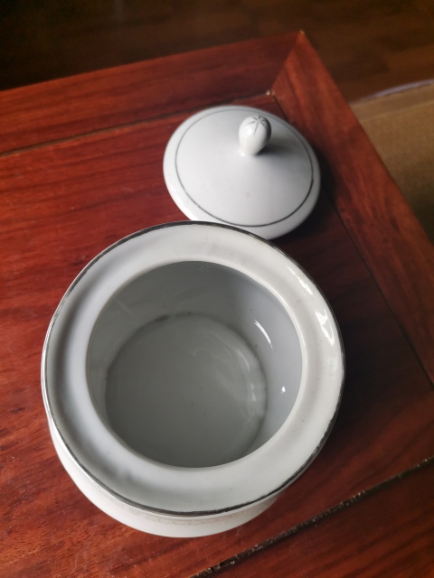 古玩陶瓷粉彩花卉紋蓋罐拍賣，當前價格240元