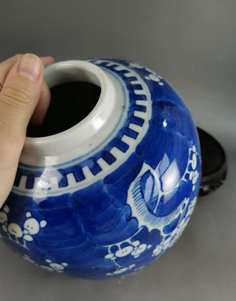 古玩陶瓷青花冰梅紋罐拍賣，當(dāng)前價格2000元