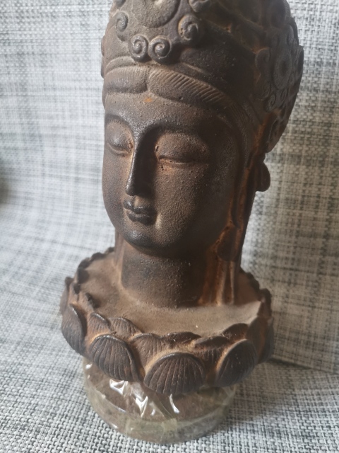 古玩雜項(xiàng)明代,鐵質(zhì),東方美神菩薩佛像拍賣,當(dāng)前價(jià)格33333元
