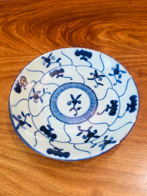 古玩陶瓷雍正青花雙面靈芝紋盤拍賣，當(dāng)前價(jià)格0元