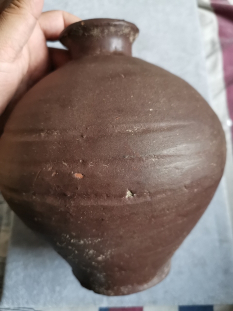 古玩陶瓷明代褐釉瓶梅瓶拍賣，當前價格1200元